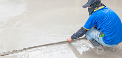 Hand laying Floor Screed